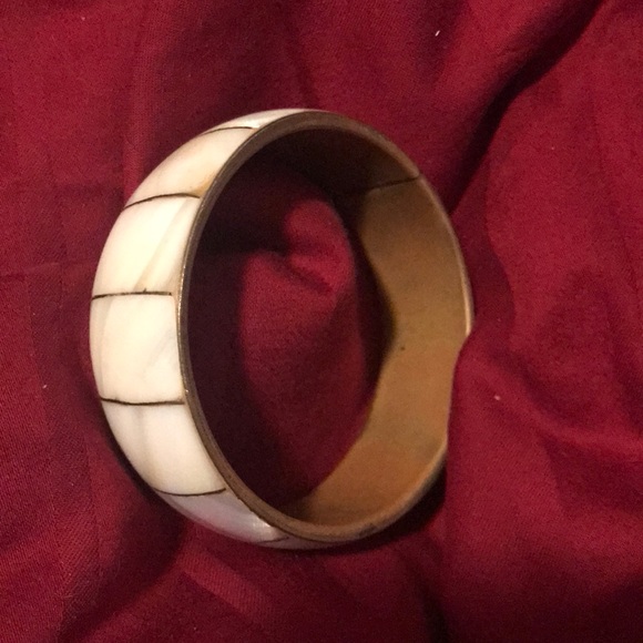 mother of pearl & brass bangle bracelet wide ethnic artisan handmade Vintage - Picture 4 of 7